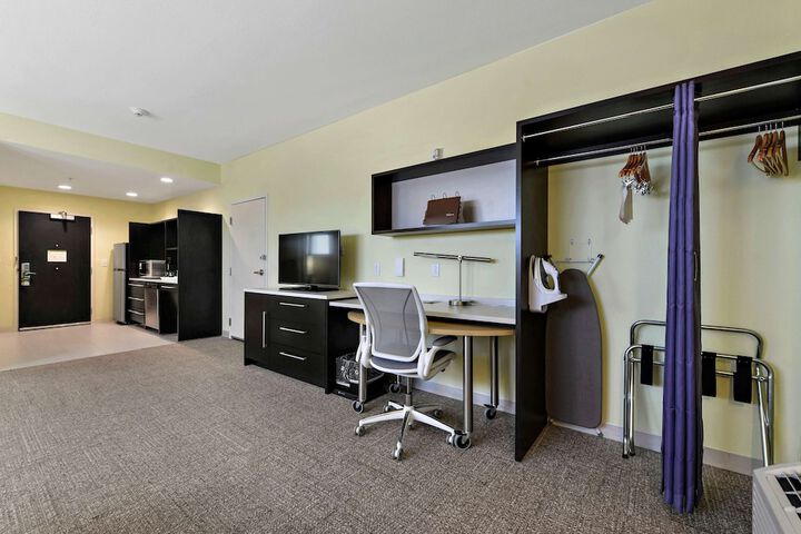 Room 21 of 71
