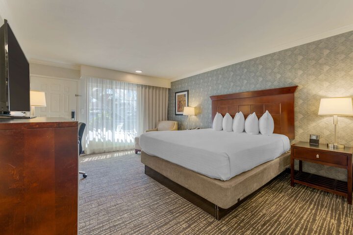 Room 29 of 40