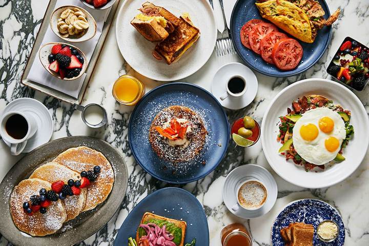 Breakfast/Coffee Service 76 of 92