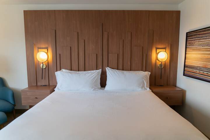 Room 52 of 116