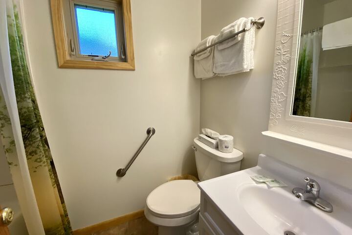 Room 30 of 104