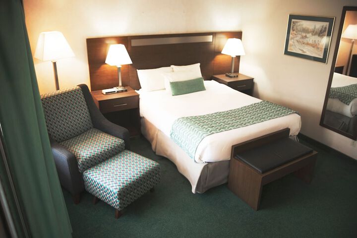 Ramada by Wyndham Quesnel
