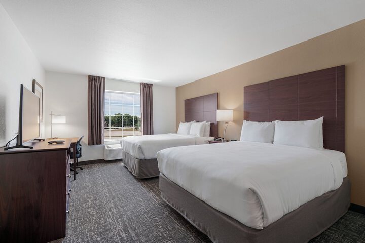 Cobblestone Hotel & Suites - Urbana