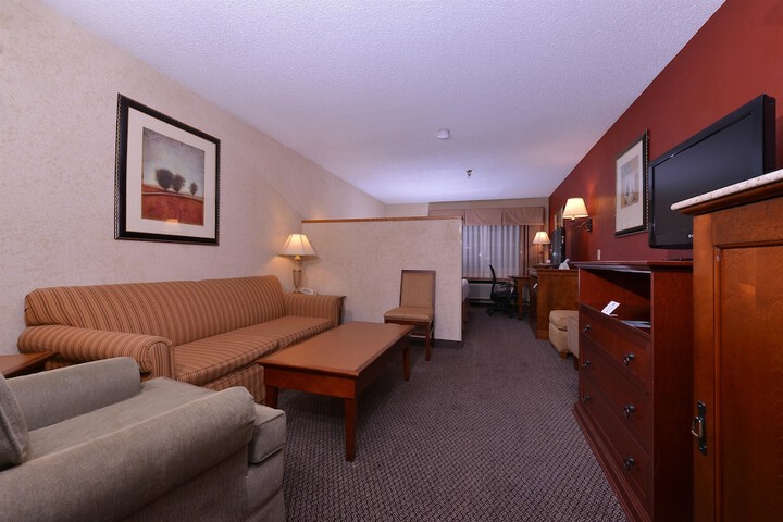 Best Western Plus Rama Inn