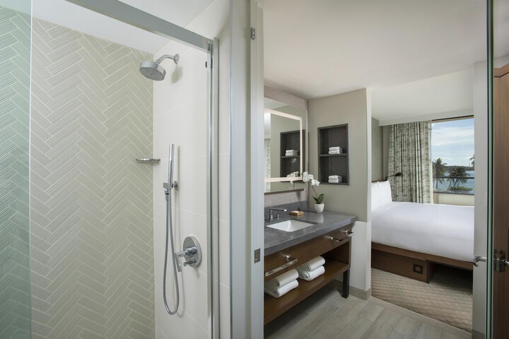 Hyatt Regency Maui Resort & Spa
