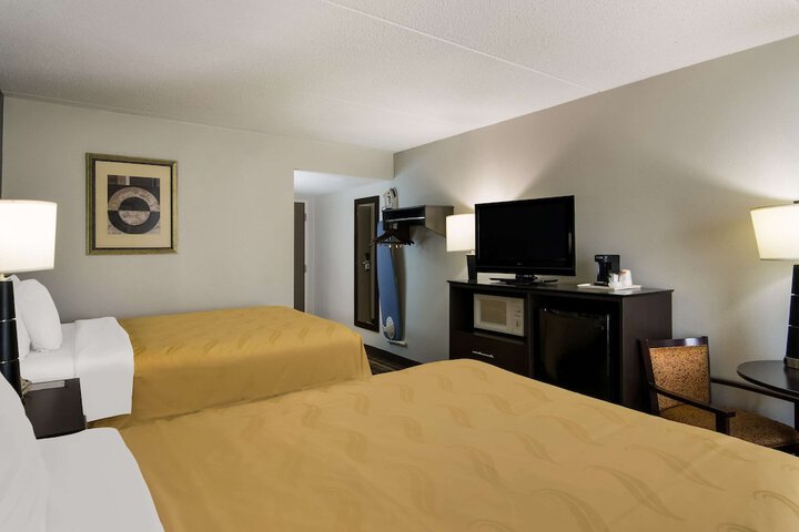 Room 16 of 35