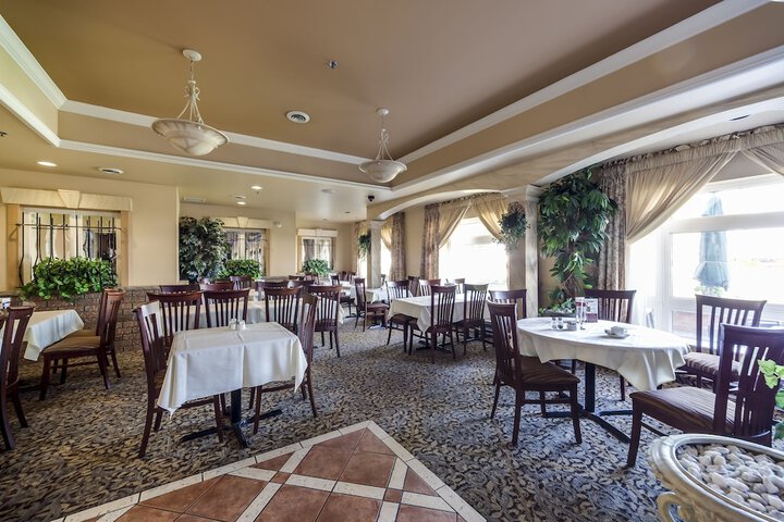 Monte Carlo Inn - Brampton Suites
