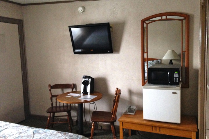 Room 28 of 44