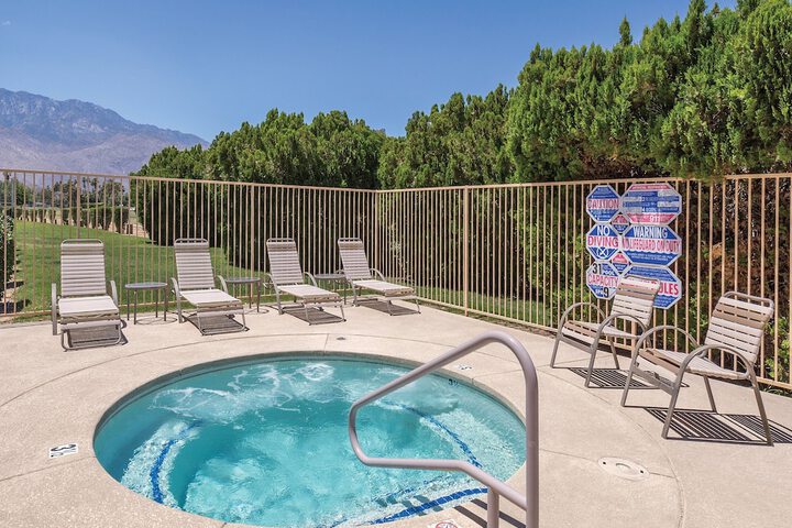 Pool 8 of 29