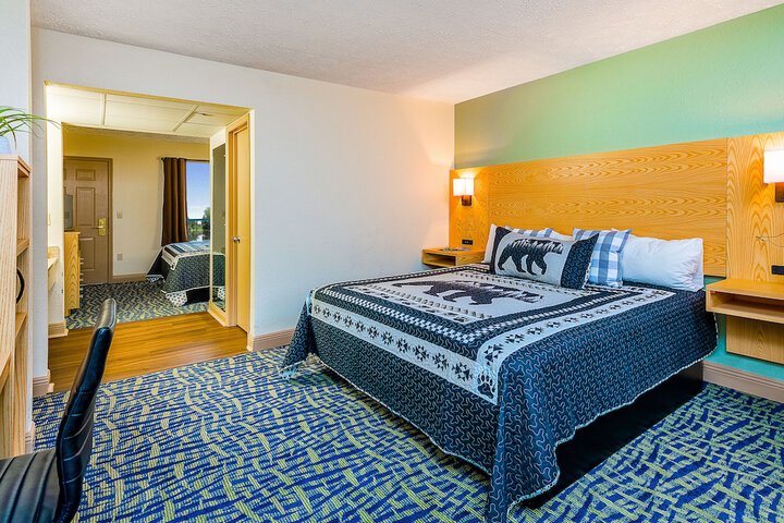 Room 21 of 36