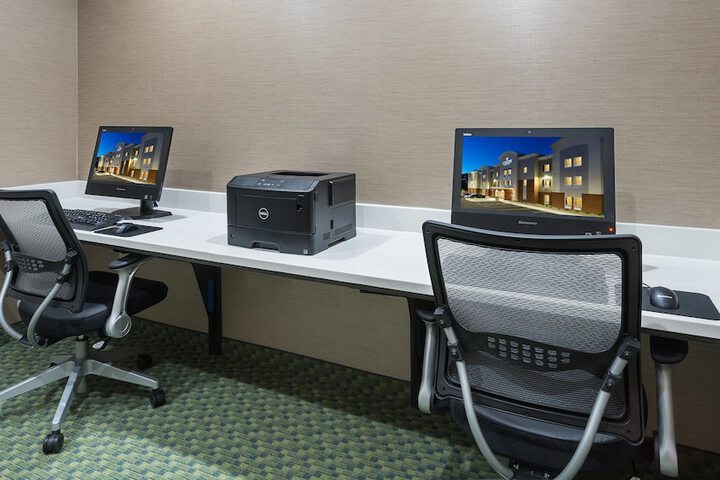 Candlewood Suites Grove City - Outlet Center by IHG