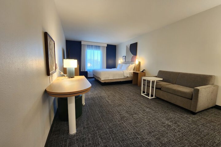 Room 21 of 36