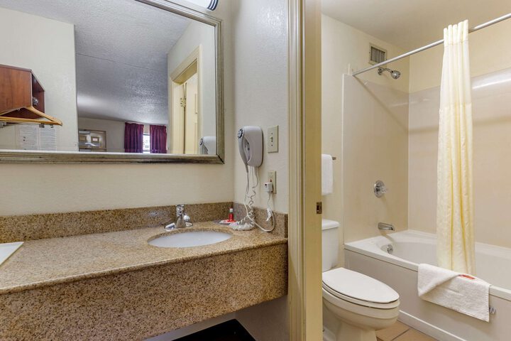 Room 20 of 29