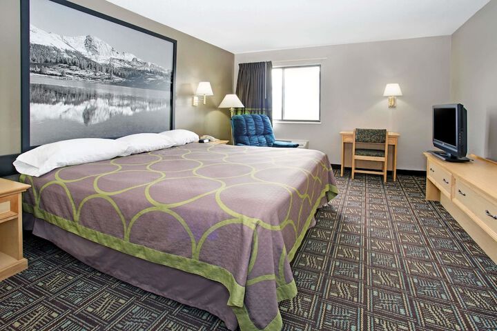 Room 21 of 31