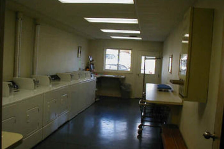 Edgewater Motel