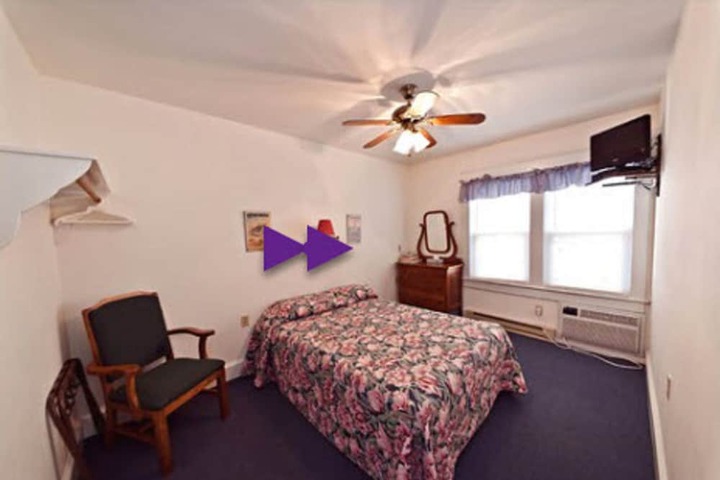 Room 34 of 63