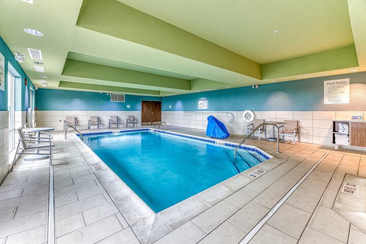 Pool 12 of 53