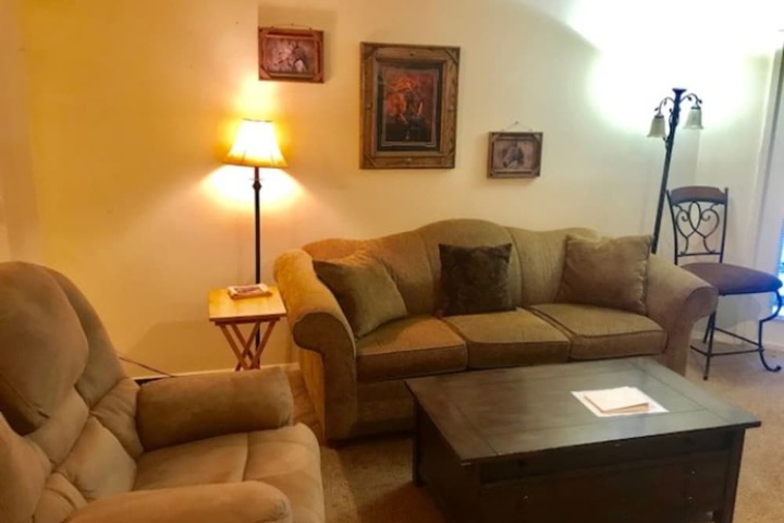 Room 6 of 17