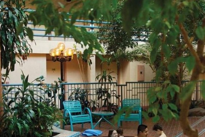 Canyon Plaza Premier Studios and Apts