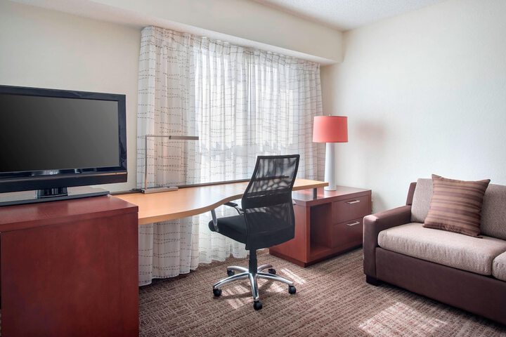 Room 12 of 19