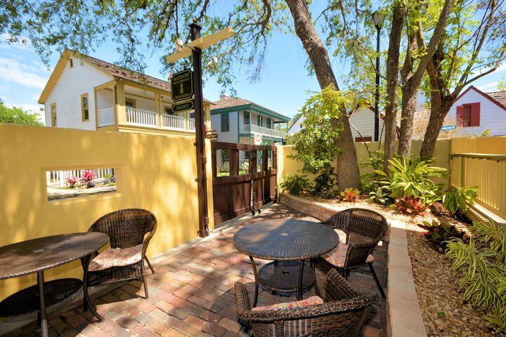 Terrace/Patio 71 of 74