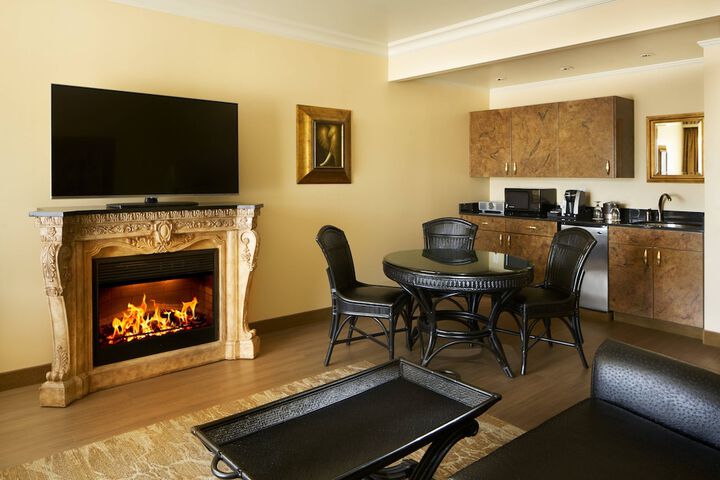 Room 22 of 36