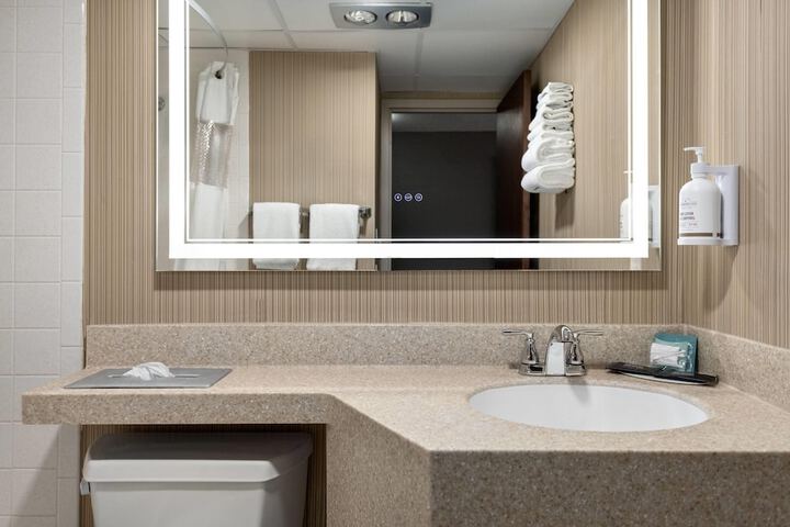 Ramada by Wyndham Grand Forks