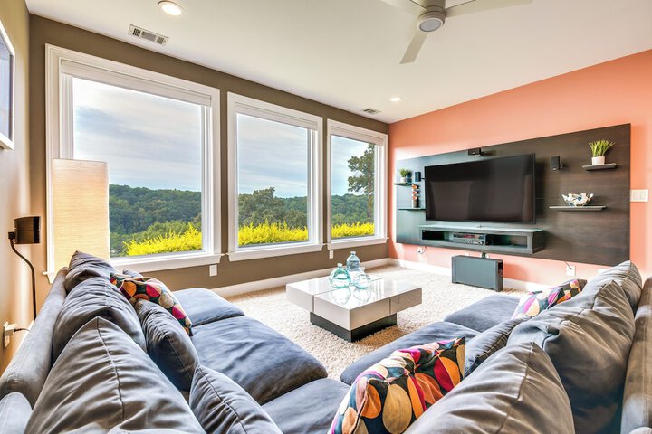 Modern Retreat w / River View in Roswell!