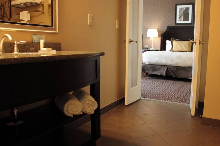 Room 41 of 85