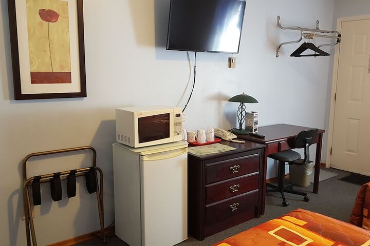 Countryside Inn