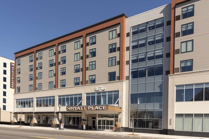 Hotel 3 of 40