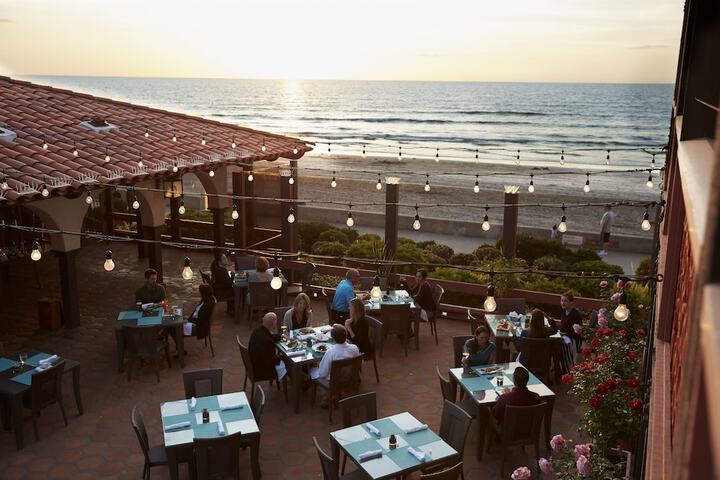 Dining 66 of 122