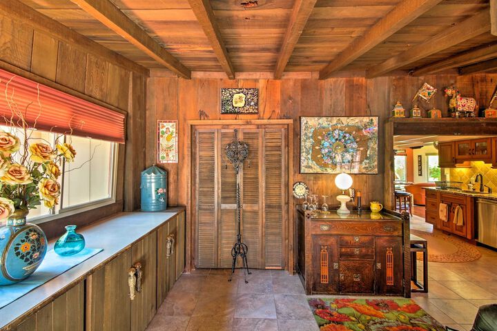 Converted Barn in Sebastopol w / Private Patio!