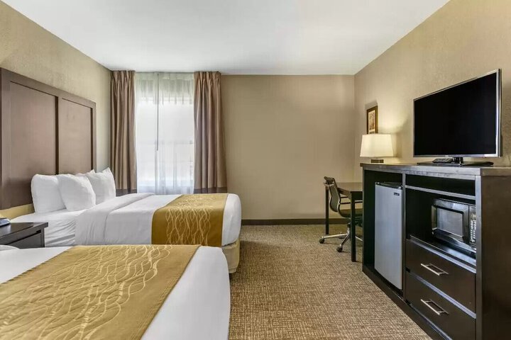 Room 11 of 37