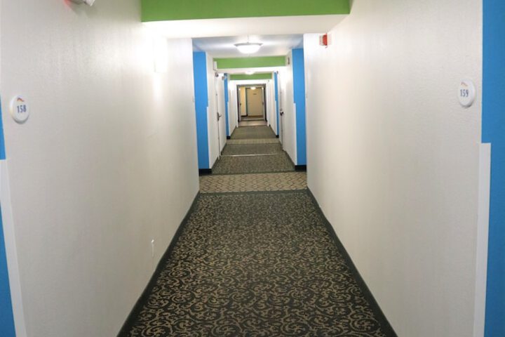 Ballroom/Hall 21 of 27
