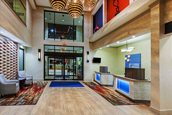 Hotel 5 of 57
