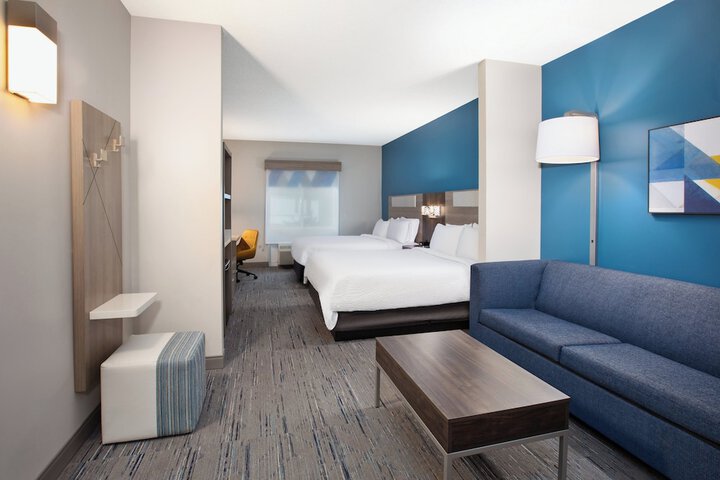 Holiday Inn Express Hotel & Suites Grand Rapids-North by IHG