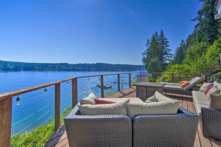 Waterfront Gig Harbor Home w / Furnished Deck