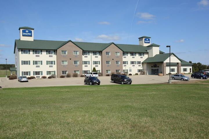 COMFORT INN & SUITES