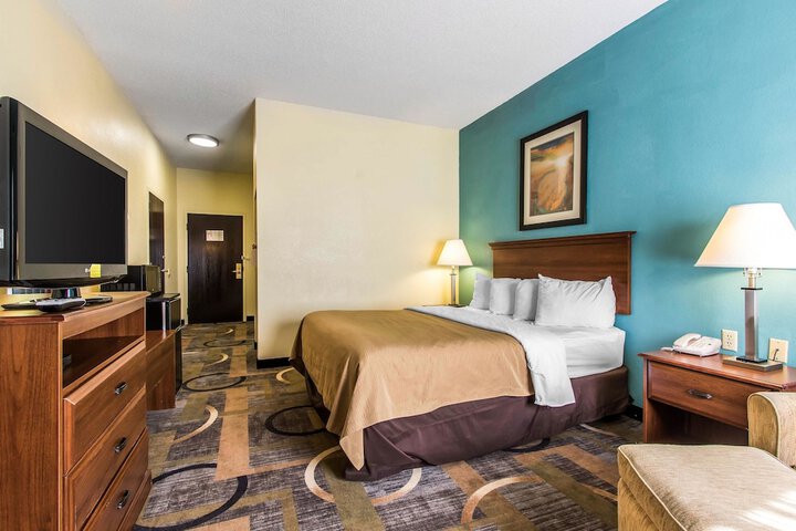 Quality Inn & Suites Memphis East