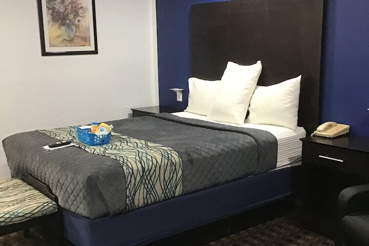 Room 12 of 47