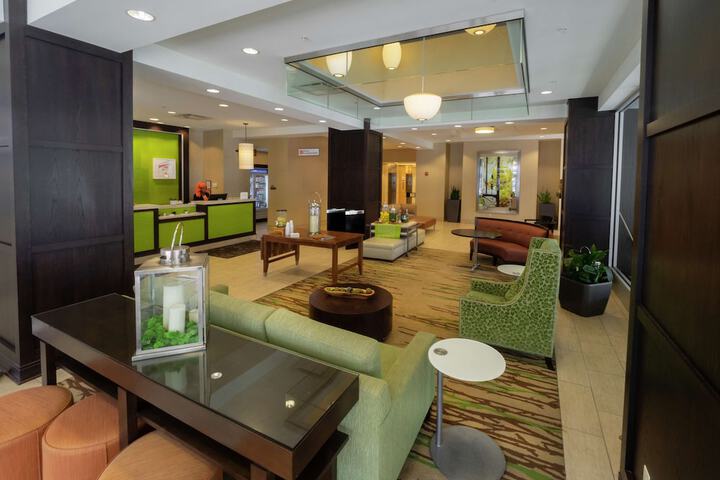 Hilton Garden Inn Buffalo Downtown