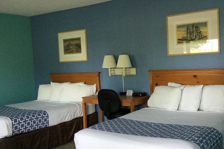 Econo Lodge South