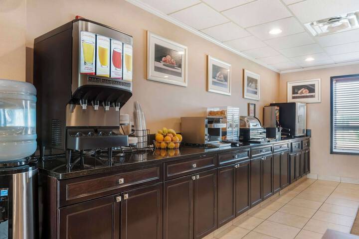 Breakfast/Coffee Service 42 of 47