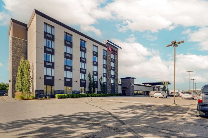 Hotel 4 of 66
