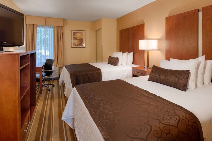 Best Western Plus Richmond Airport Hotel