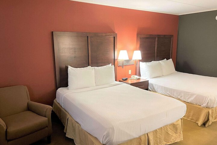 Crossroads Hotel and Event Center