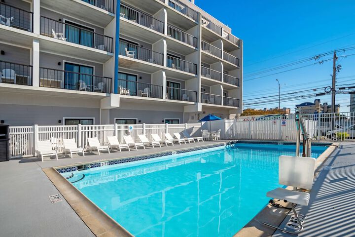 Pool 4 of 45