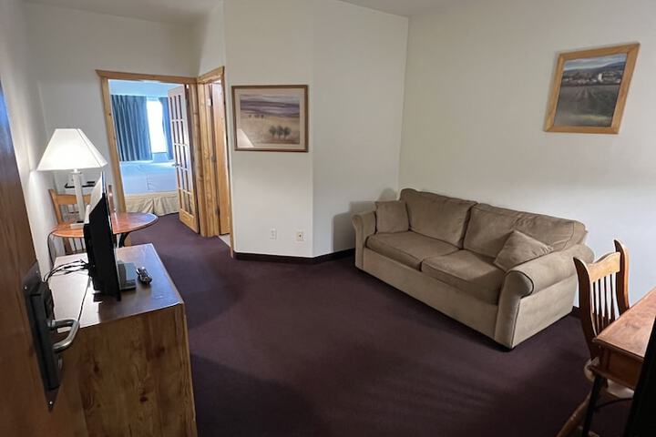 Room 14 of 25
