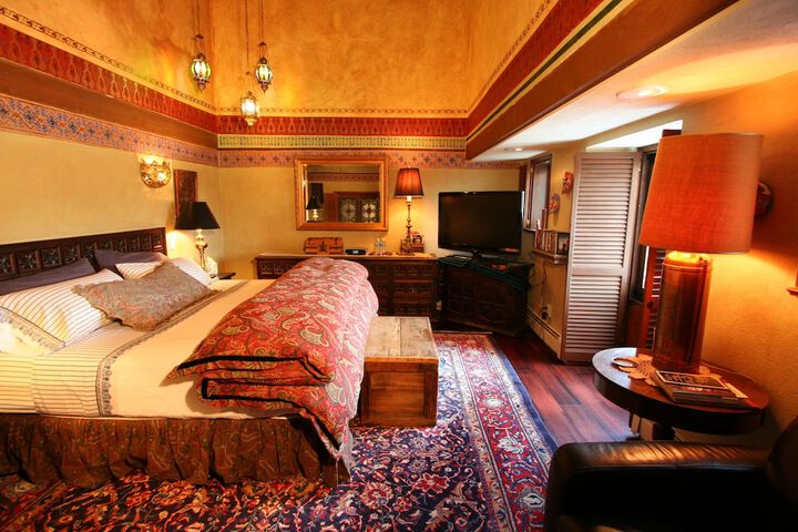 Room 12 of 40